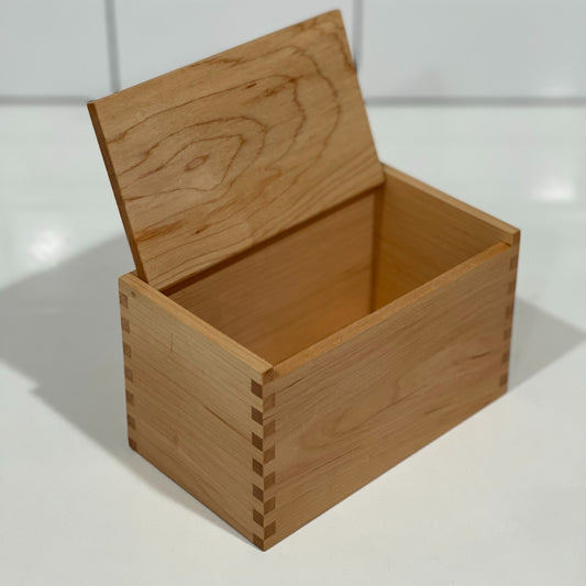Wood Salt Cellar - Salt Box - Salt Pig - Keepsake Box - Maple